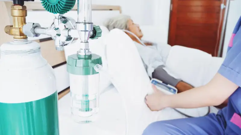 How Long Can an Oxygen Concentrator Run Continuously?